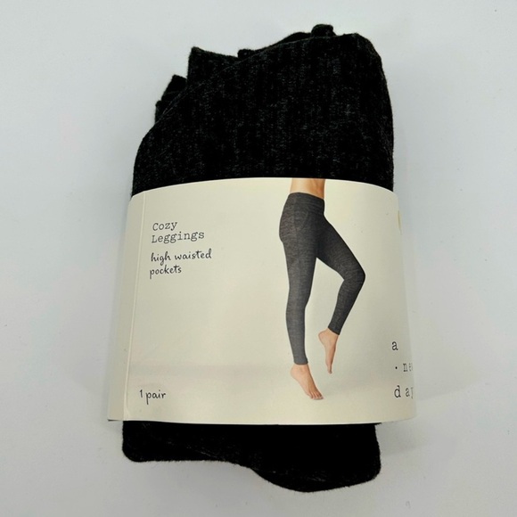 A New Day Women’s Cozy Hacci Leggings with Pockets, Black - Picture 2 of 2